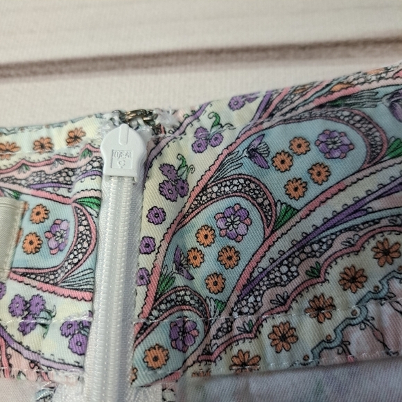 TALBOTS Cotton Straight Pencil Skirt Mini Paisley Pocket Pink And Blue Size 8 - Picture 7 of 8